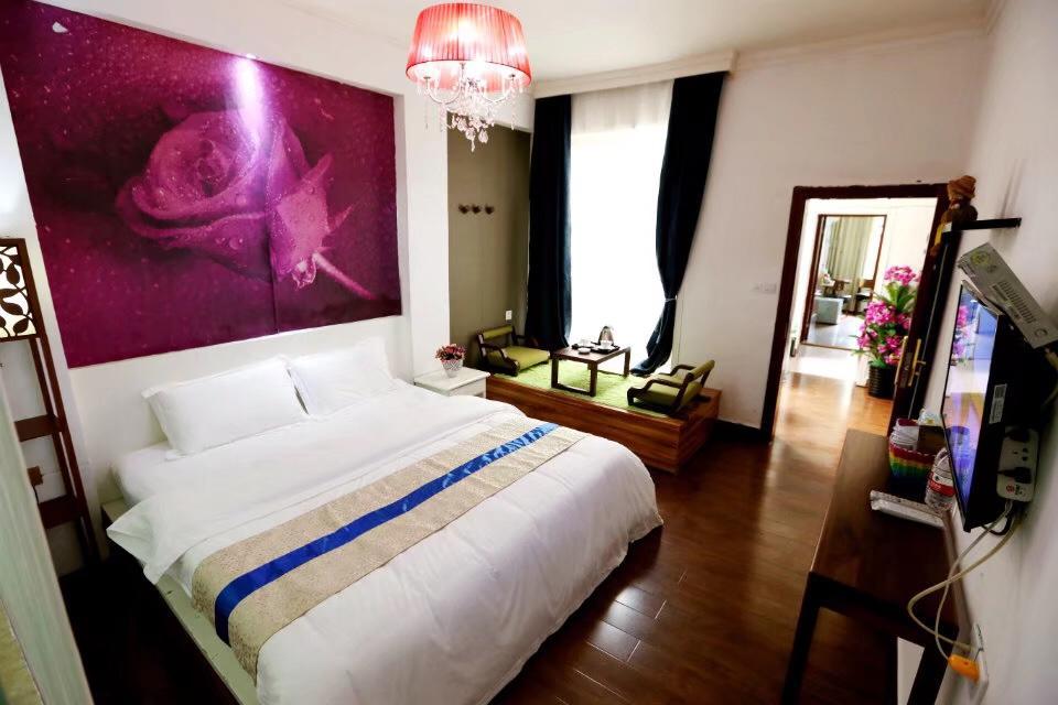 Fenghuang Little Bear Family Guest House מראה חיצוני תמונה